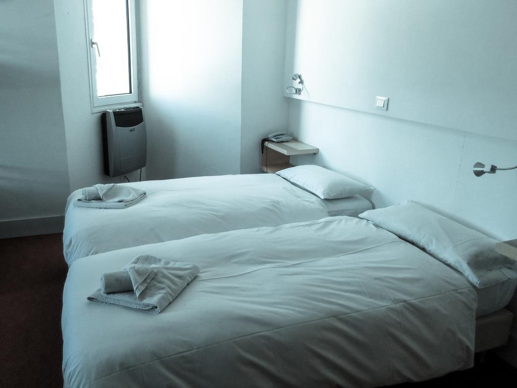 לס דה-אלפס Hotel Turan מראה חיצוני תמונה